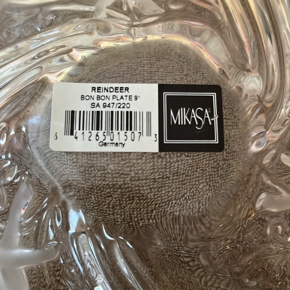 Mikasa Reindeer 9” Bon Bon dish made in Germany mint condition unused crystal - Picture 2 of 7